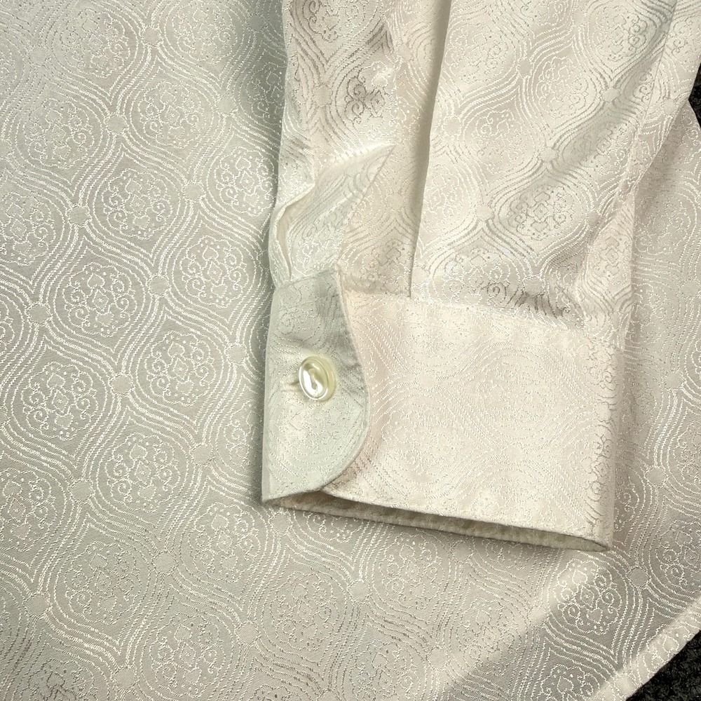 Foxcroft Womens Button Up Shirt Size 16 Shaped Fit White Jaquard Wrinkle Free - Picture 4 of 16